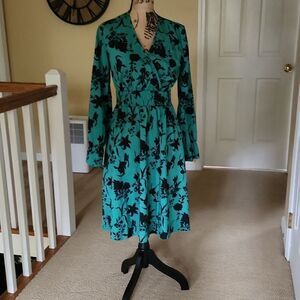 Cute Floral Dress, Green, Size Small